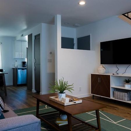 Stylish 2 Bed 1 And Half Bath Apartment Near Sofi Stadium, Lax, Forum Inglewood Bagian luar foto