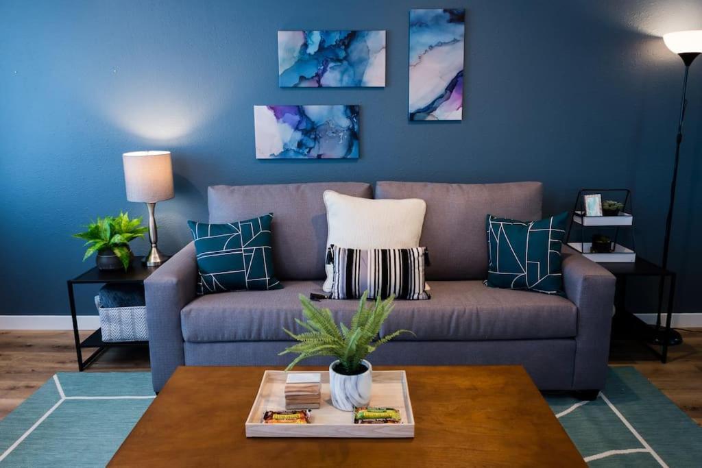 Stylish 2 Bed 1 And Half Bath Apartment Near Sofi Stadium, Lax, Forum Inglewood Bagian luar foto