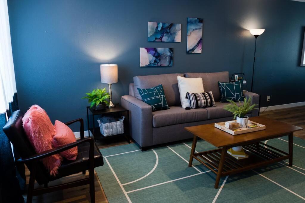Stylish 2 Bed 1 And Half Bath Apartment Near Sofi Stadium, Lax, Forum Inglewood Bagian luar foto